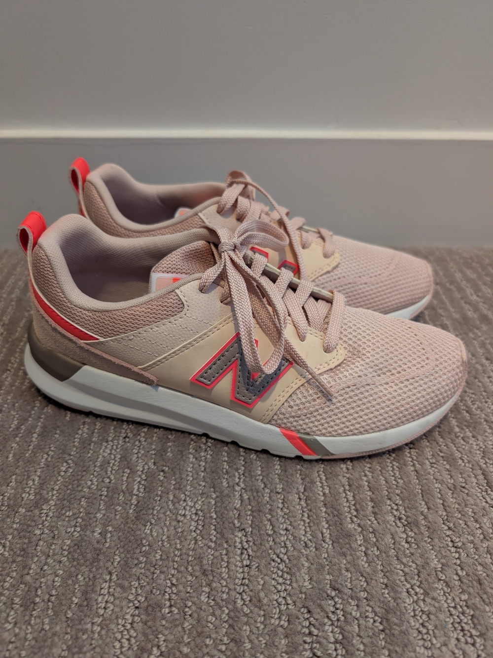 Women's Pink/Peach/Coral New Balance 009